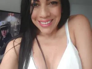 Myfreecams Sex Chat of Sara_velez_40