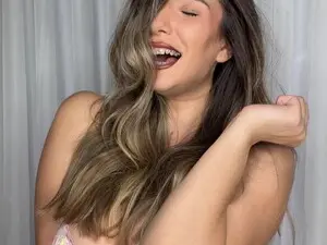 Myfreecams Free Porn Cam of KellyMathews