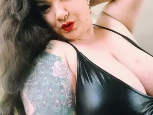 Myfreecams Sex Chat of Iwazsoaking1
