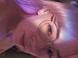 Myfreecams Free Live Porn of NahlaHoney