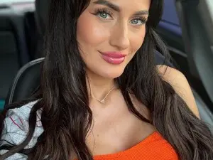Myfreecams Live Sex Cam of SheIsIris
