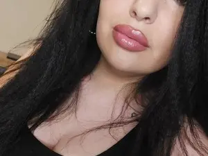 Myfreecams Live Sex Cam of HornyMommy_