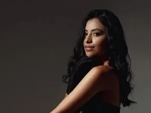 Myfreecams Watch Live Sex Cams of Ema_brooks1
