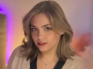 Myfreecams Free Porn Cam of DellaRowe
