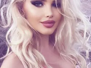 Myfreecams Sex Cam of Klarita