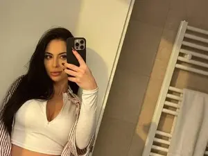 Myfreecams Private Sex Chat of ChloeDevine