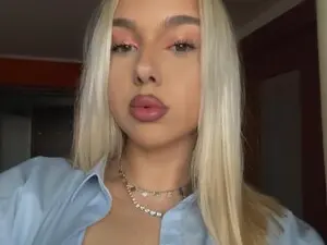Myfreecams Free Porn Cam of BLONDIEkarina