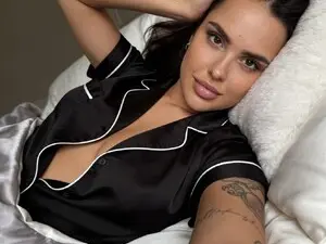 Myfreecams Live Sex Cam of NotYourNaomi