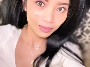 Myfreecams Free Live Porn of AsianLuv_4U