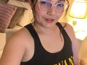 Myfreecams Sex Chat of Camila_cruzz