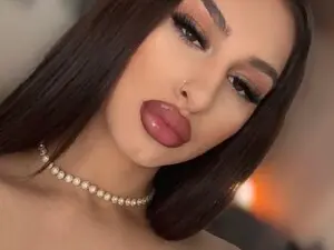 Myfreecams Live Sex Cam of KissInferno
