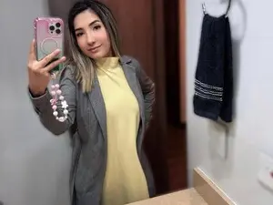 Myfreecams Sex Cam of Seren_hanna