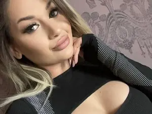 Myfreecams Live Porn of KarinaDoll