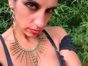 Myfreecams Live Sex Cam of Bellyhot