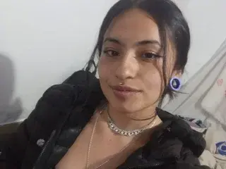 Streamate Watch Live Sex Cams of Sofisexxx69