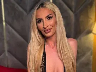 Streamate Sex Cam of AlexaBarnes