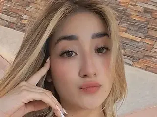 Streamate Free Live Porn of LUCYDAVIESS