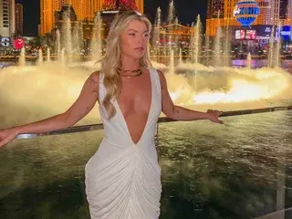 Streamate Adult Webcam of Peachy_Blonde