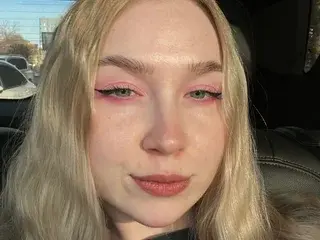Streamate Sex Chat of Lily_Flower69