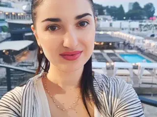 Streamate Live Porn of Meri_Gold