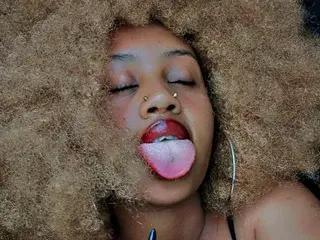 Streamate Nude Webcam of Airwhisper