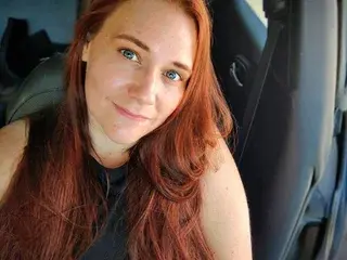 Streamate Watch Live Sex Cams of Sneakydesire