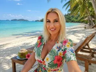 Streamate Adult Webcam of xSORAANA