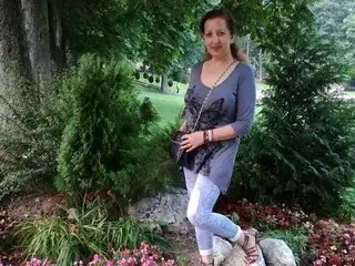 Streamate Adult Webcams of EvelyneFlirtyMilf