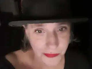 Streamate Watch Live Sex Cams of MistressJulia