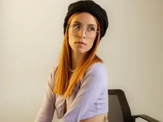 Streamate Best live sex cam show of GiaLuxe