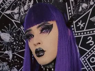 Streamate Sex Cam of naomysatangirl