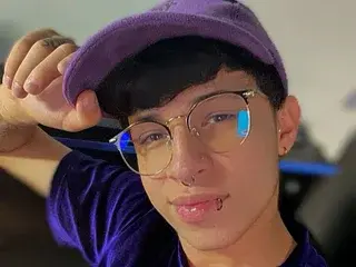 Streamate Free Porn Cam of Axel_evansss