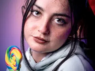 Streamate Free Live Porn of AshleyPetit