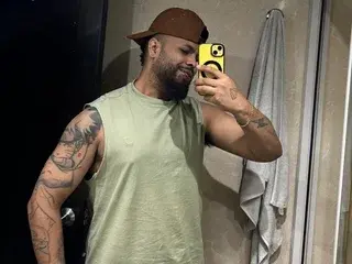 Streamate Live Porn of IM_Harris