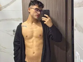 Streamate Sex Chat of alexxxx_dicker