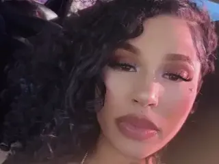 Streamate Free Porn Cam of Hazel_Luxe