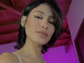 Streamate Live Sex Cam of Ravemiisato