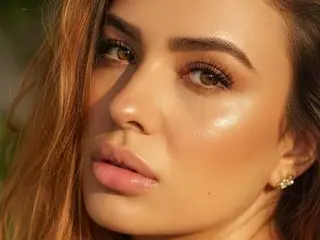 Streamate Free Live Porn of angelina_rousee