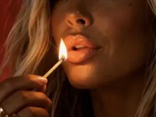 Streamate Live Sex Cam of NaughtyLeahUK