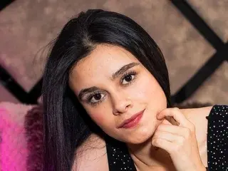 Streamate Free Porn Cam of BrisaRoss