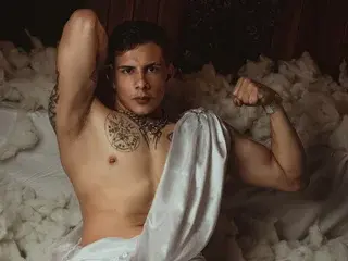 Streamate Live Sex of Dustin_Sonne