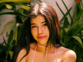 Streamate Watch Live Sex Cams of Peachrougeh