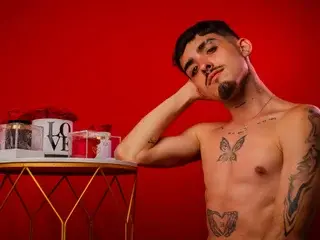 Streamate Nude Webcam of NikoStone