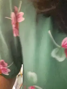 Stripchat Sex Cam of Rozaaaaforyoubigboob
