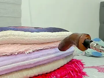 Stripchat Free Porn Cam of Elizabeth_18_