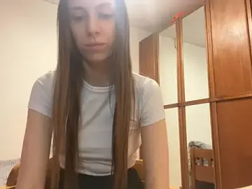 Stripchat Live Sex of KathlineSutherlin