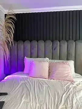 Stripchat Live Sex Cam of Nanda_vixen_