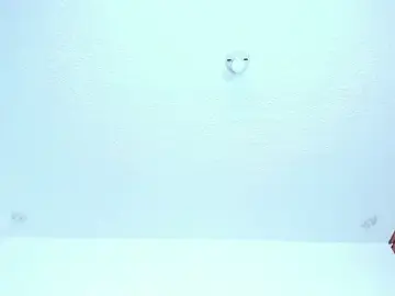 Stripchat Free Porn Cam of nahomygrey_