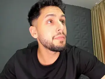 Stripchat Nude Webcam of TroyWadee