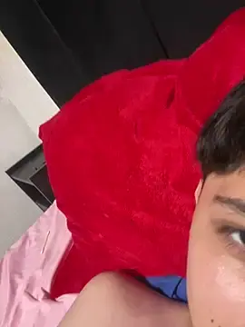 Stripchat Best Webcam of yahir1x